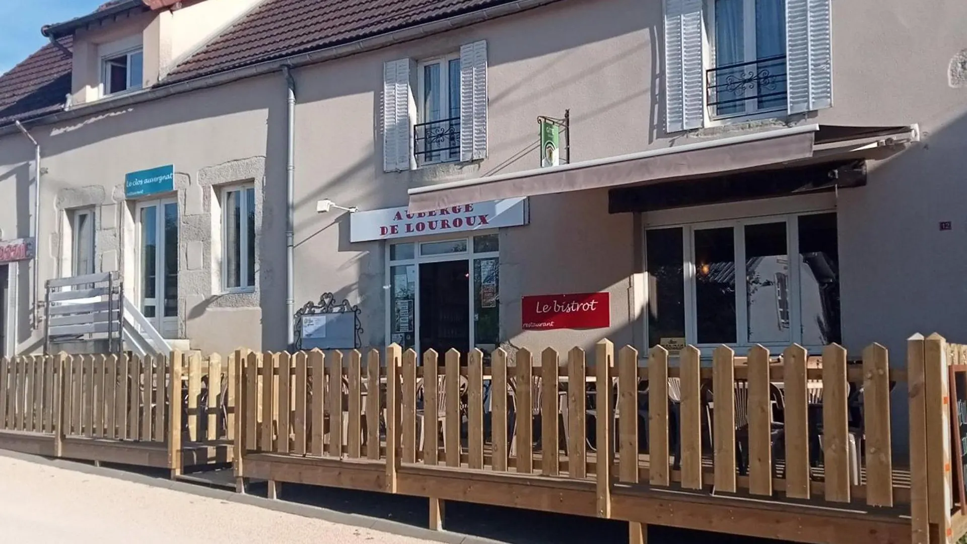 Holiday home Grand Gite Familial Avec Piscine Chauffee, Proche Foret Des Colettes Et Activites De Plein Air - Fr-1-489-477